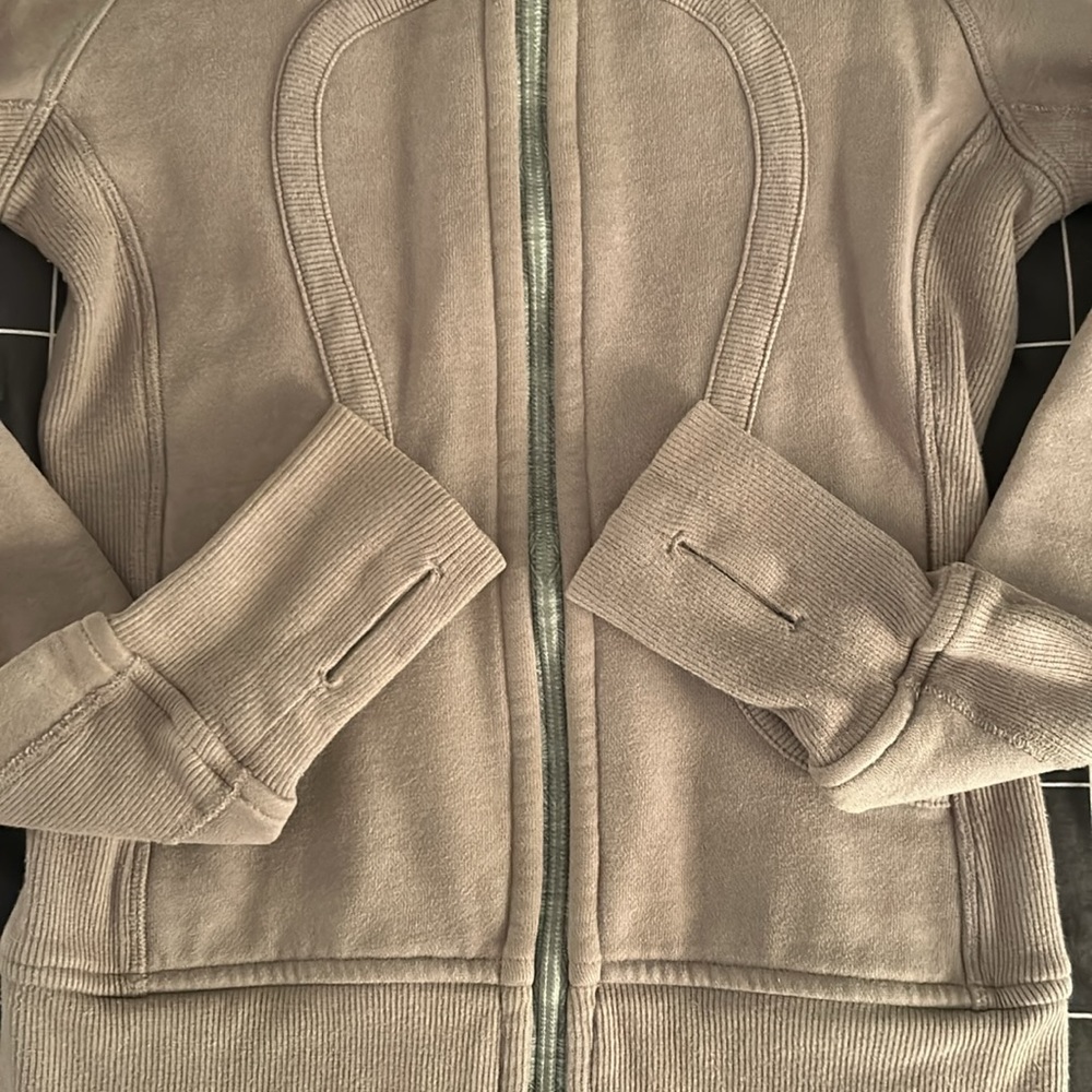 Scuba hoodie 💗☑️ - Picture 3 of 6